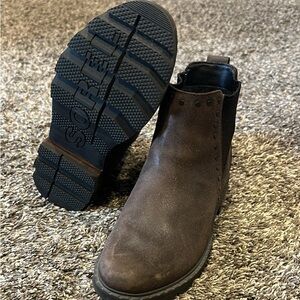 Never worn Brown Sorel Boots